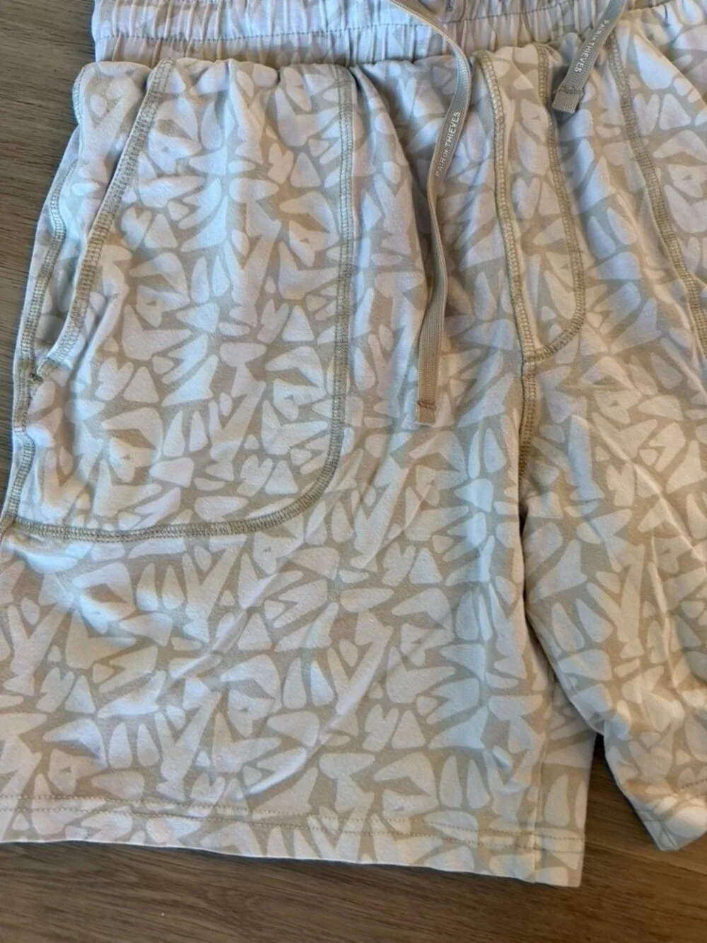 Pair of Thieves stay comfortable